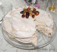 tort bezowy daktyle dacquoise beza advocat torcik daktylowy