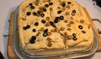 focaccia ciasto drożdżowe ser mozzarella oliwki pizza