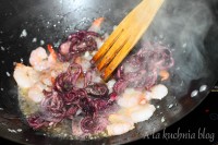 makaron ośmiornice krewetki estragon chili azja mleczko kokosowe