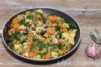 pasta frutti di mare omółki krewetki kalmary makaron oliwki czarne 