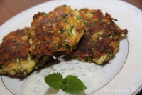 placki cukinia mięta jogurt placuszki cukinii pyszne