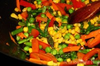 smażony ryż z warzywami jajko jajkiem szybki ryż po chińsku